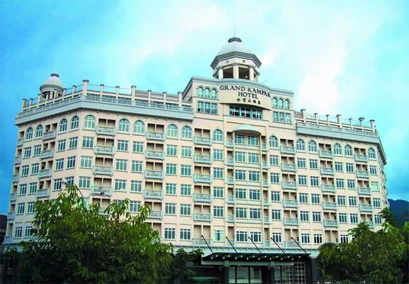 Grand Kampar Hotel Екстериор снимка