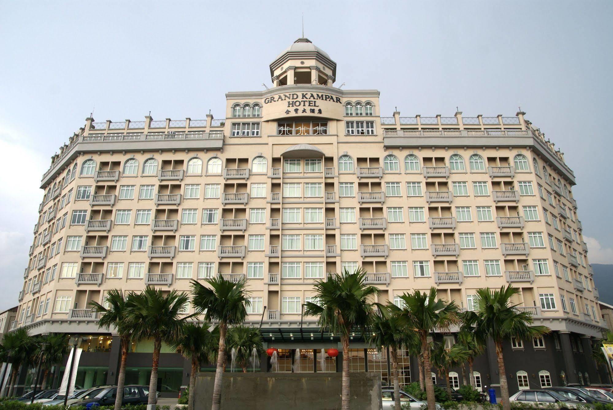 Grand Kampar Hotel Екстериор снимка