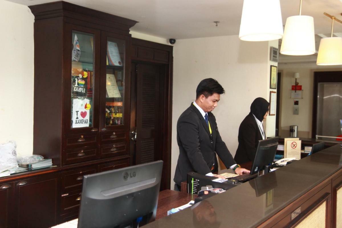 Grand Kampar Hotel Екстериор снимка